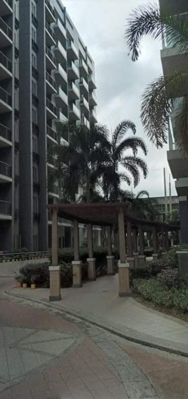 One Palm Tree Villas NAIA TERMINAL 3 Manila Exterior foto